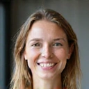 Porträt einer lächelnden Frau